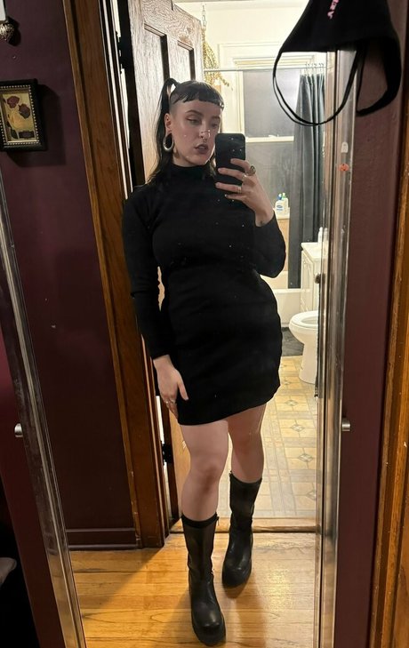 nyxxx at night ヌードスター 写真