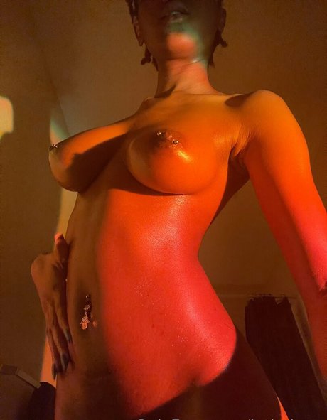 lothabear 高品質女優 写真