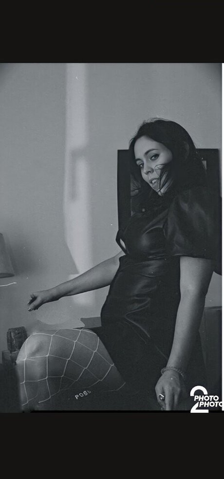 フラットオンリーファン ポルノ 画像