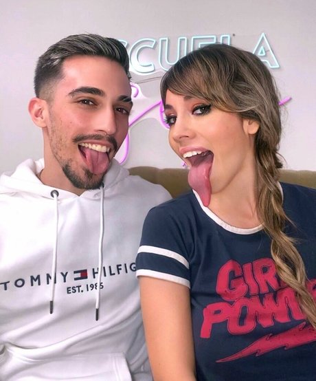 かわいい赤毛のOnlyFans トップ 画像