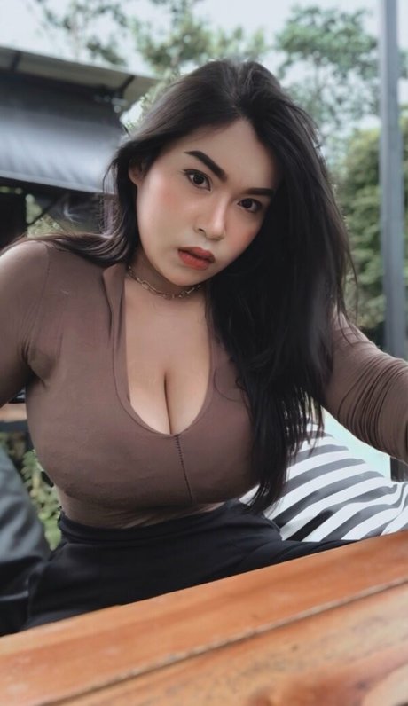 Pafun Chusri ポルノスター ベスト 画像