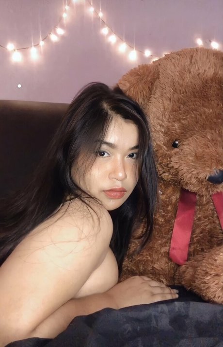 Pafun Chusri セクシーモデル 画像