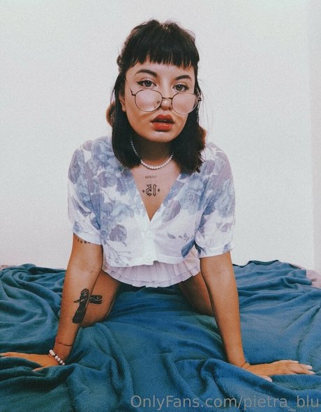 シシーオンリーファンズ 美しいヌード 画像