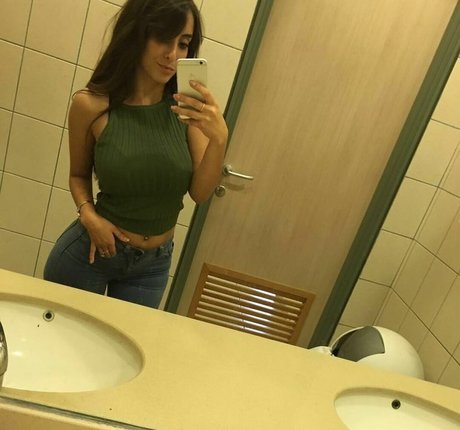 Liel Avitan ポルノスター 独占 画像