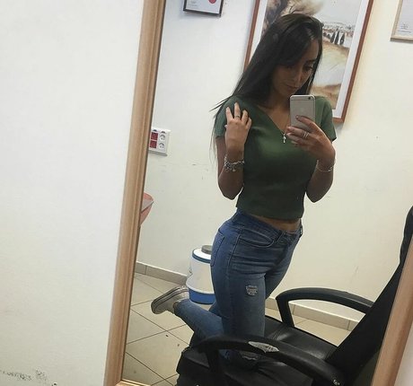 Liel Avitan かわいいモデル 写真