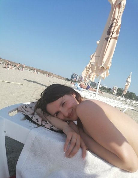 crissnight 高品質モデル 写真