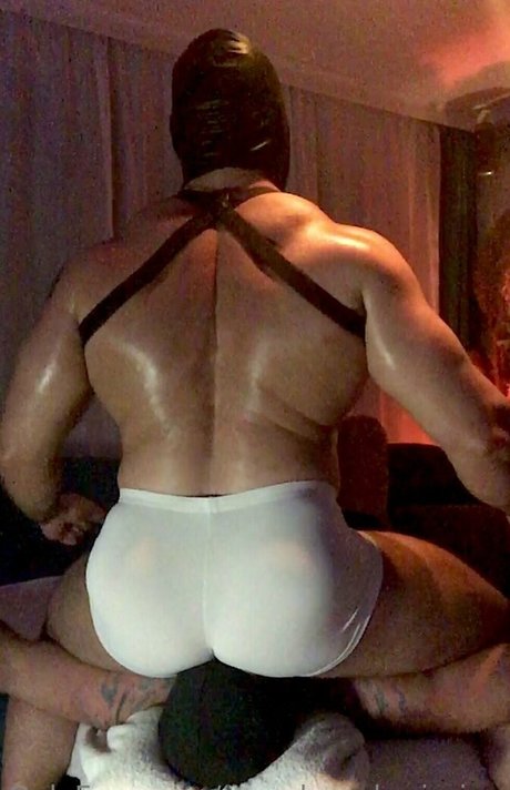 muscle submission ヌードモデル ギャラリー