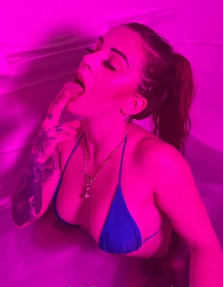 naughty batter 無料女優 ギャラリー