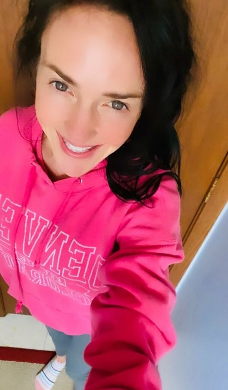 lilrosiedoll ヌード女優 アーカイブ