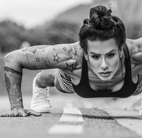 ゲイのラフなOnlyFans アダルト 写真