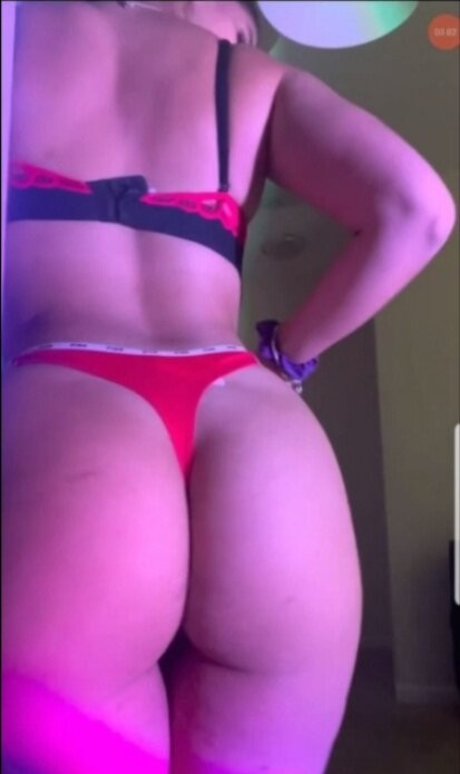 ビキニストリップOnlyFans ポルノ 画像