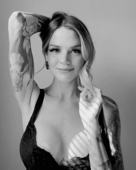 小さいチンポOnlyFans 無料 画像