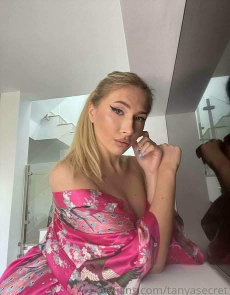 tanyasecret 完璧なスター 写真