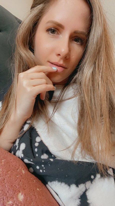 曲線美の裸OnlyFans ヌード 画像