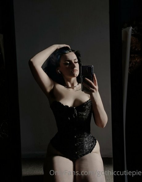 毛深い妊婦OnlyFans アートxxx 画像