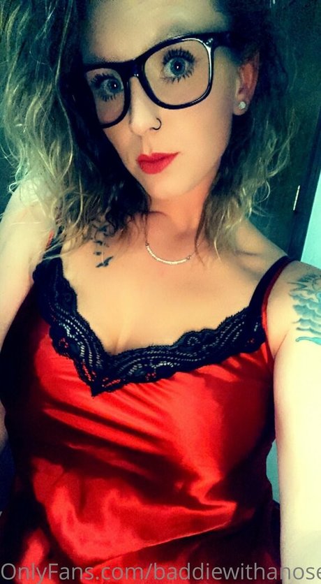 baddiewithanosering 完璧なモデル 写真