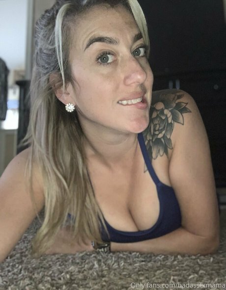 badasstxmama ヌードモデル 写真