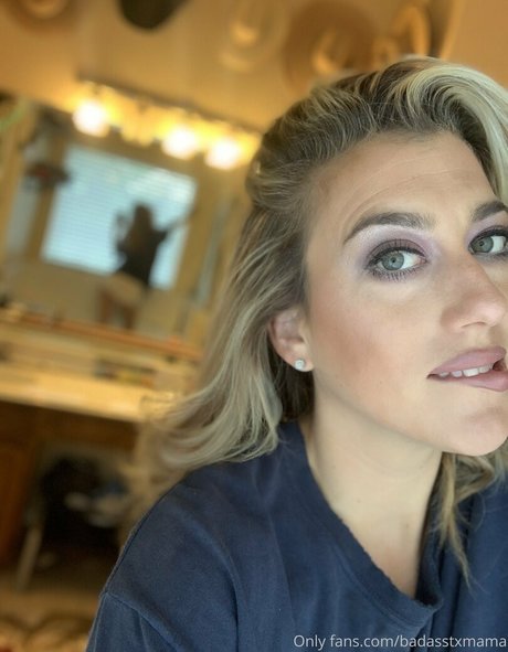 badasstxmama top profile image