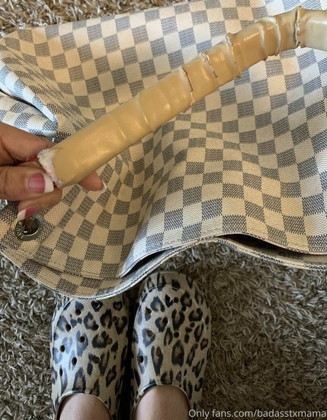 badasstxmama ホット女優 画像