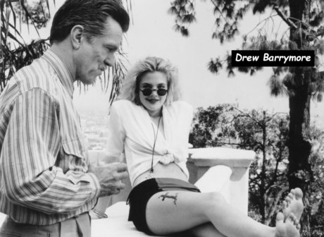 Drew Barrymore ポルノスター 無料 画像