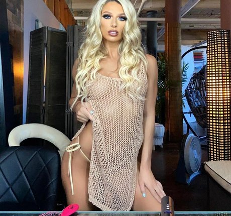 Brianna Lee 美しいスター 写真