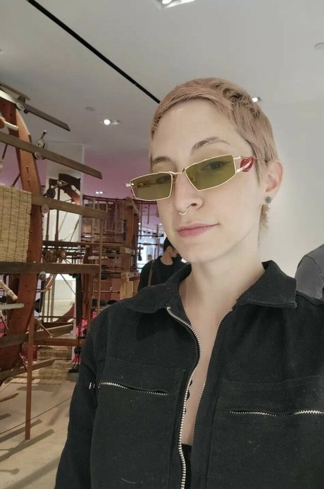 Tybee Diskin ポルノモデル 画像