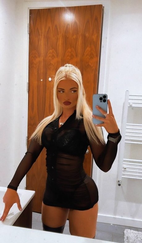 Zara Louisa top profile image