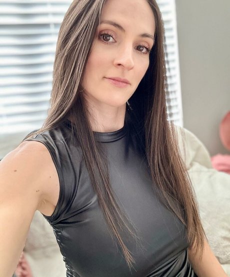 大きなお尻のアジア人OnlyFans ホットセクシー 画像