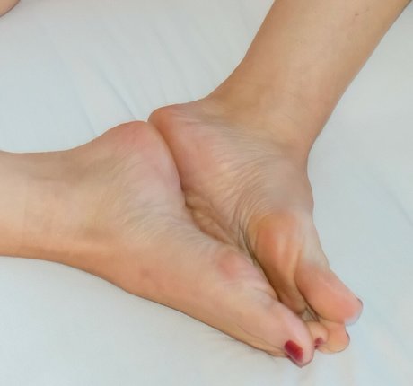 feetandmore66 裸モデル 画像