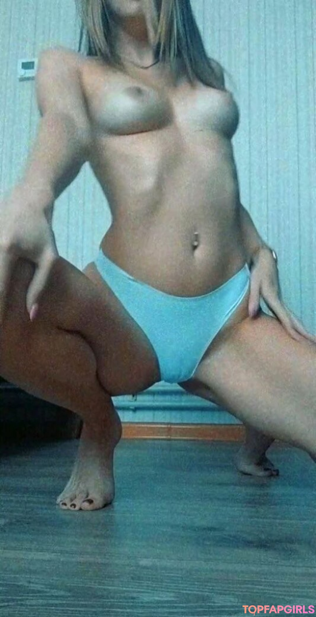 熟女TバックOnlyFans xxx 写真