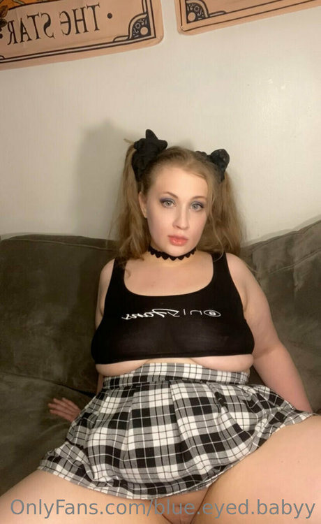 blue eyed babyy アートモデル 画像