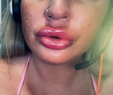 kennediandkendrick アート女優 画像