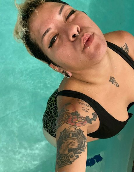 熟女 BBC OnlyFans アダルト 写真