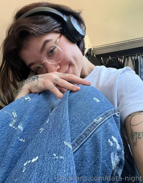 data night トップポルノスター 写真