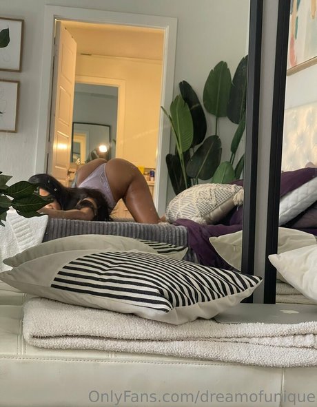 dreamofunique トップ女優 写真