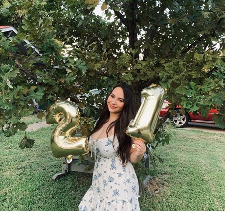 双子の姉妹OnlyFans 無料 写真