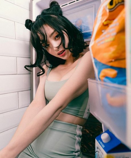 Nayoung Kim セクシー女優 画像