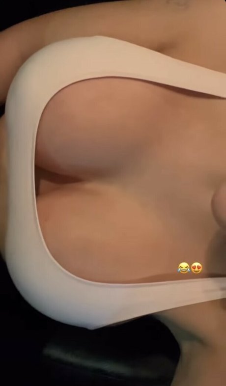 Karina Chijikova ポルノスター 独占 写真