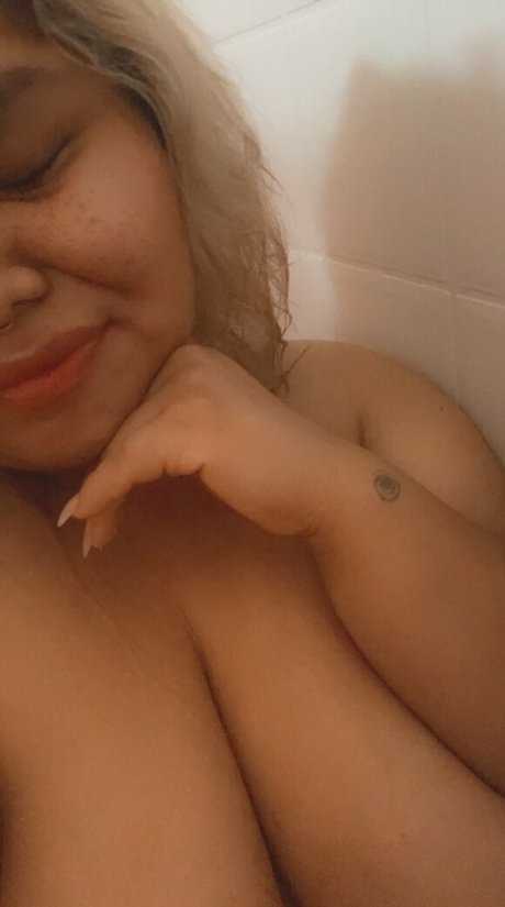 lydiagreyy ポルノスター 写真