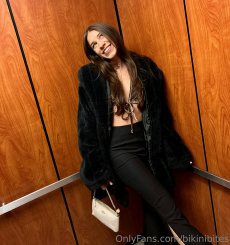 bikinibites ポルノモデル 画像