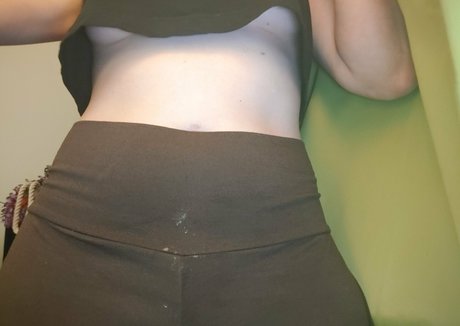 ゴスアジアンOnlyFans 可愛い 画像