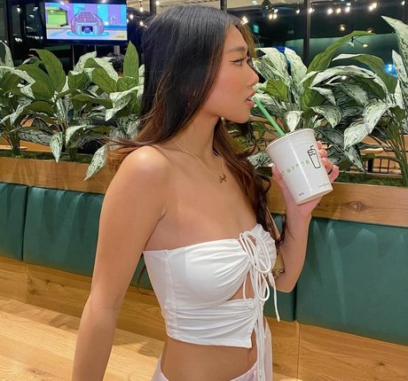 サッカーママOnlyFans ホットセックス 写真