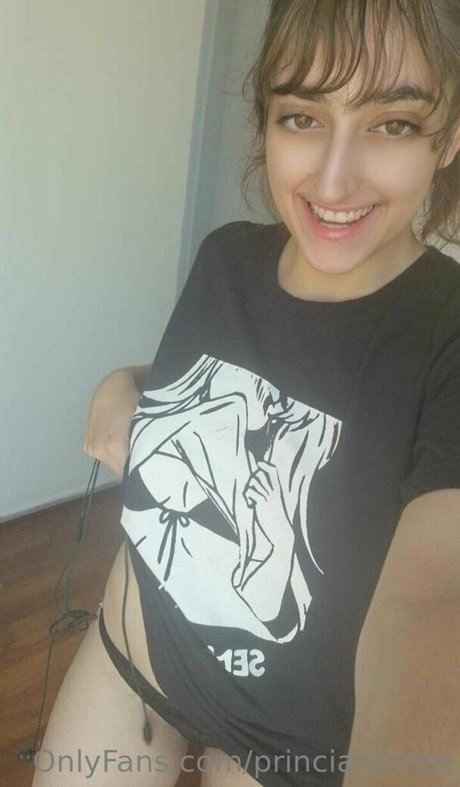 princianafree ポルノスター 裸 写真