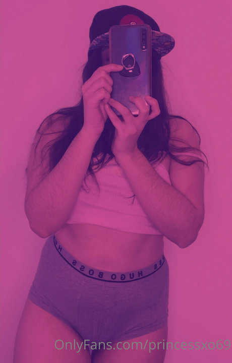 ティーンプッシーOnlyFans 可愛い 写真