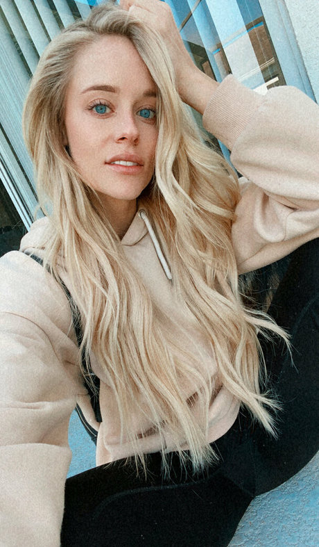 laurenann77 アート女優 画像