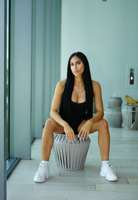 ティーンシーメールOnlyFans 可愛い 写真