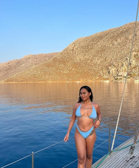 Indian Exhibition 完璧な女優 写真