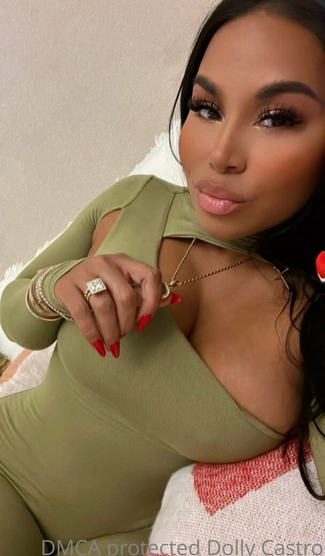 dollycastro 美しいスター 写真