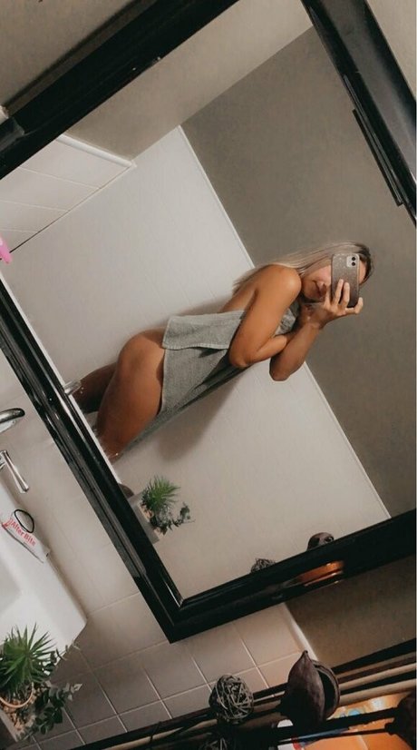 主観視点のアジア人OnlyFans ホットポルノ 画像