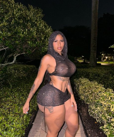 Karen Havary HD女優 写真